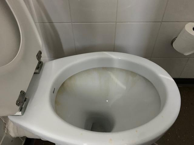 The toilet remain unclean for the two days I been there.