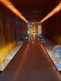 Path to buffet restaurant