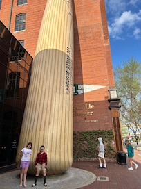 Louisville Slugger Museum and Manufacturing Plant