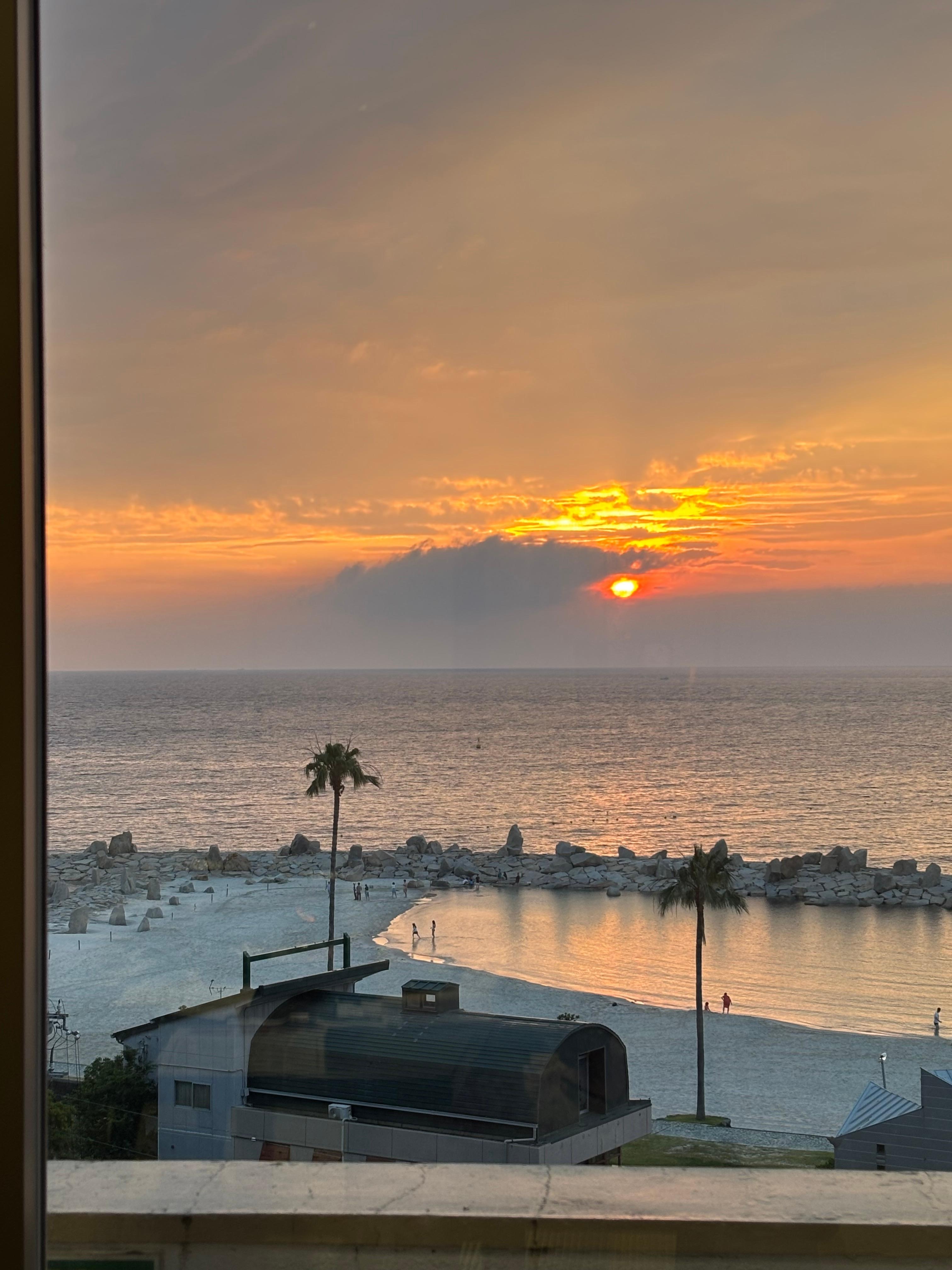 この景色を観ながらの夕食、お味もよく最高の時間でした