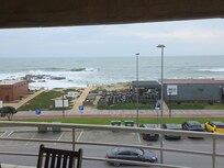 Great view, neighborhood and restaurants!