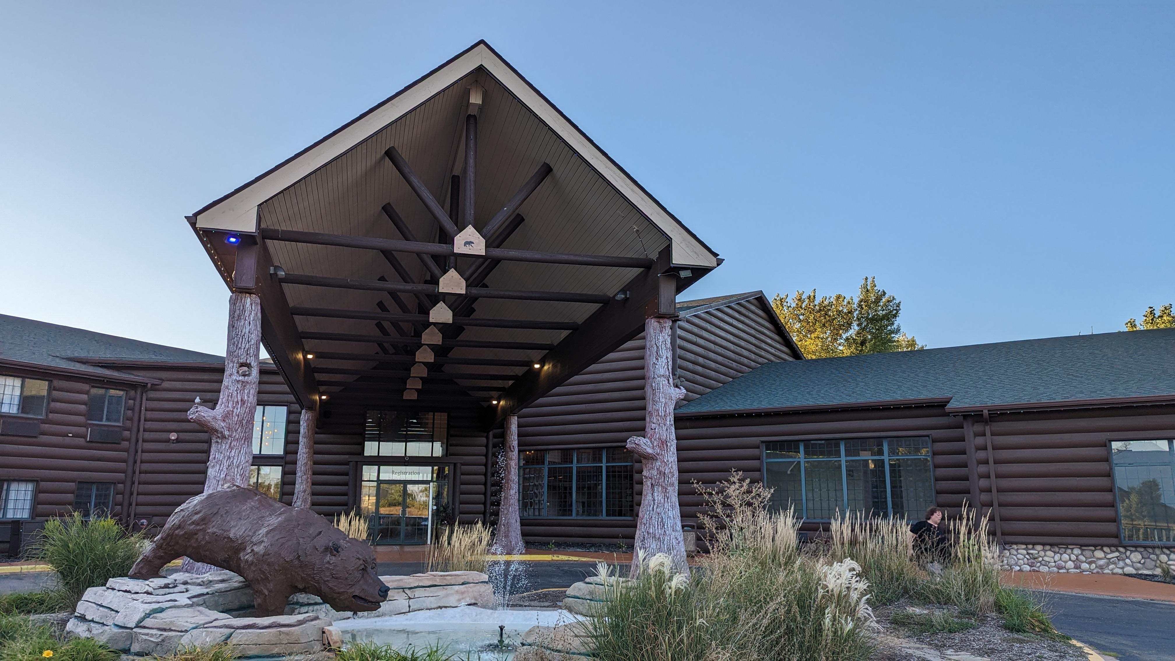 The hotel entry 
