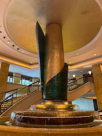 Only good vibes lobby