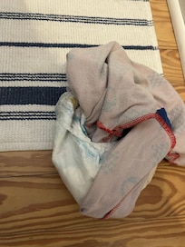 Dirty diaper found in the master bedroom which I told the host about. No response. There was also dirty laundry left in the the basket which we didn’t see until the last day.