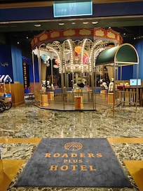 Level 4 Lobby Entrance