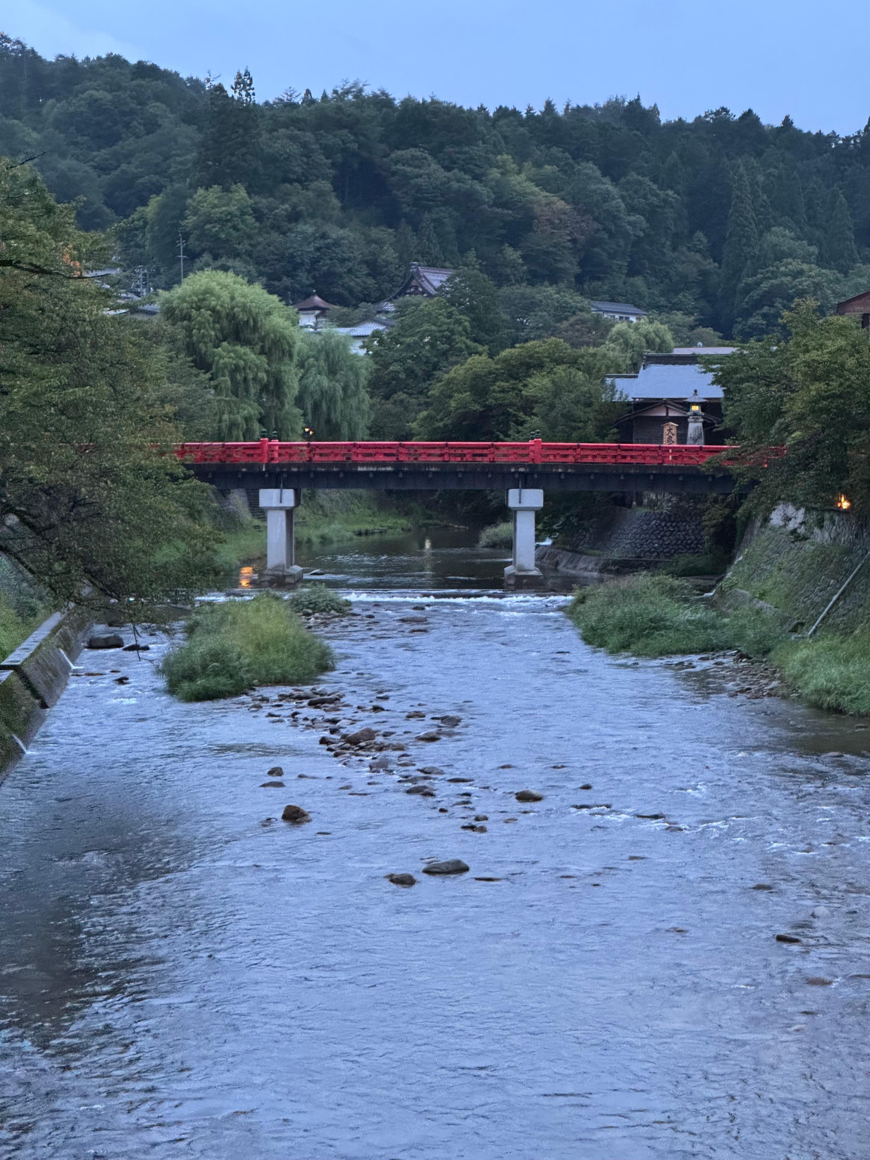 中橋（徒歩10分）