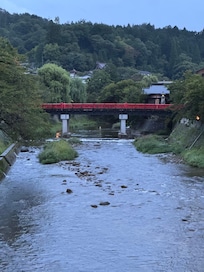 中橋(徒歩10分)