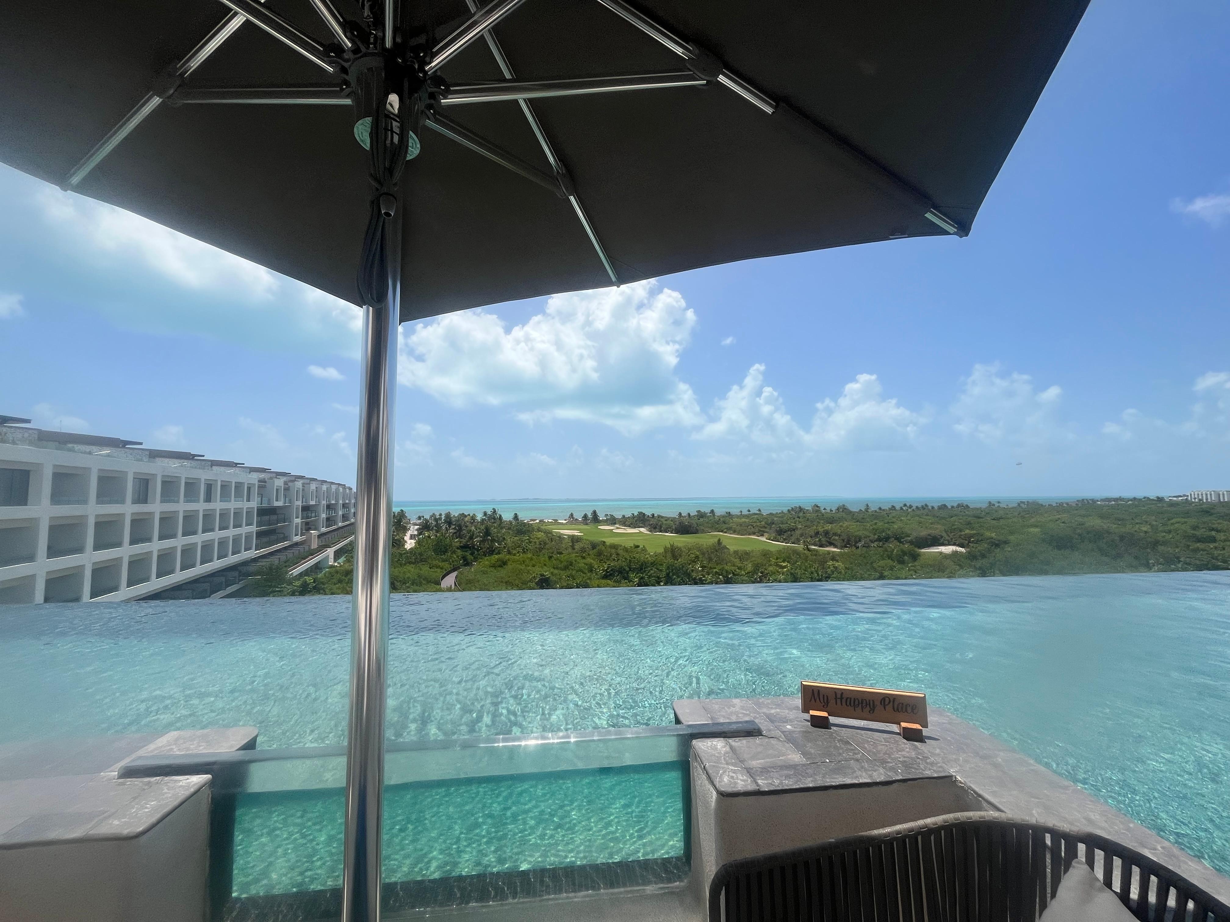 Roof top pool