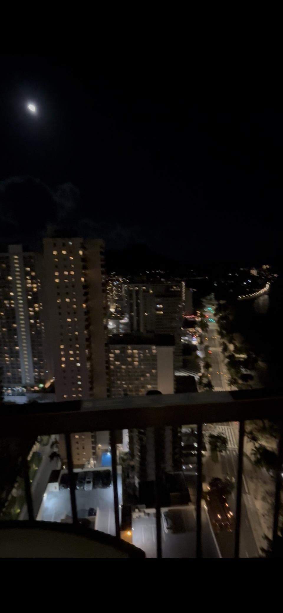 満月