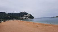 Vista di monte Igueldo con l'albergo