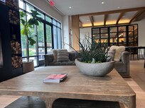 Nice lounge area