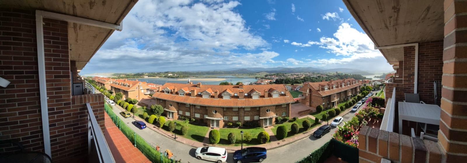 Panoramablick vom Balkon