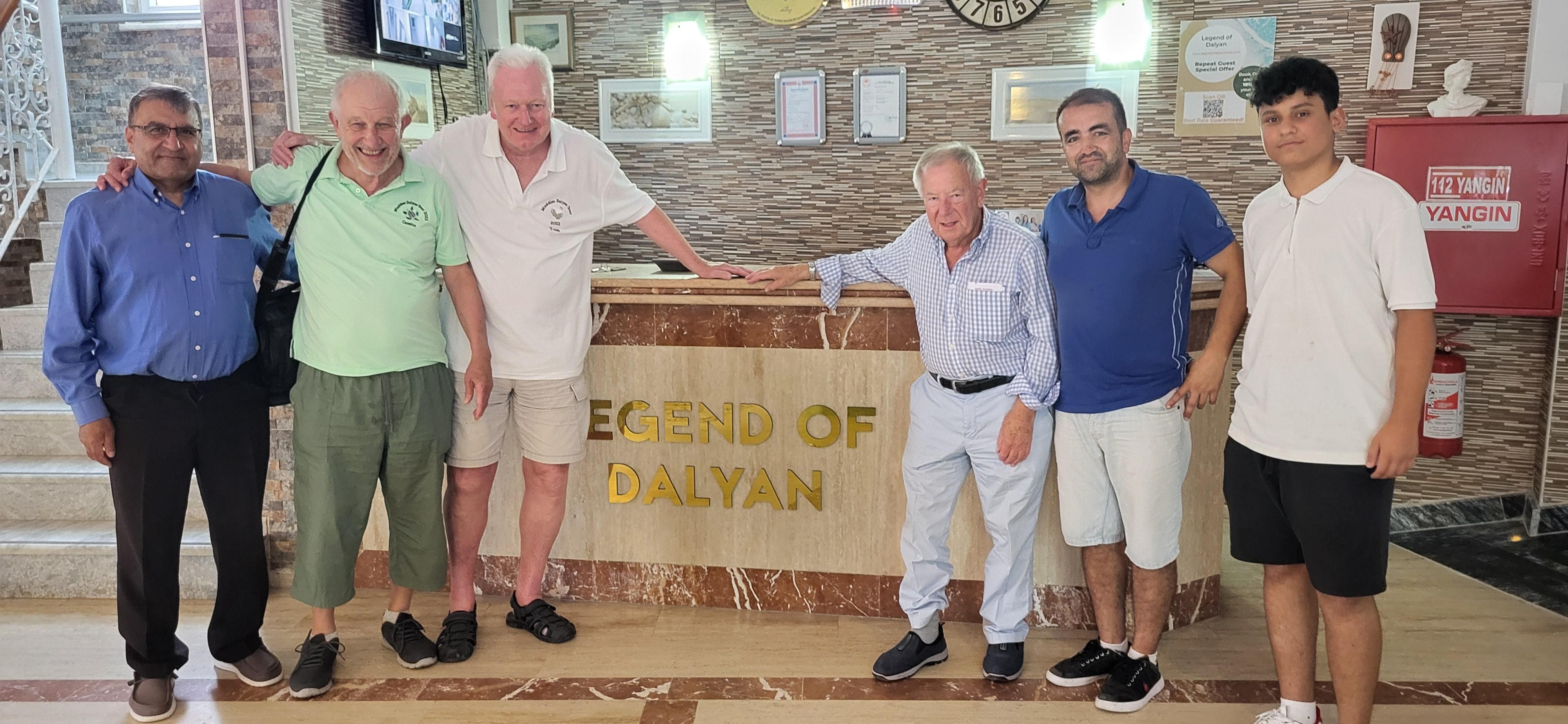 Muddies Tom,Bob, Kewal and Malc. With "omur"and Hassen.