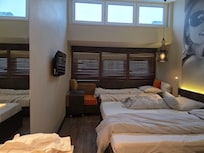 En la parte superior no habian cortinas