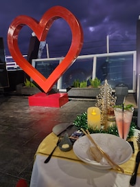Top floor restaurant alfresco dining
