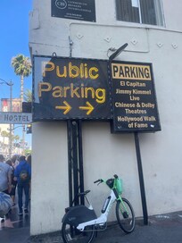 Hostel ligger sentralt I Hollywood.