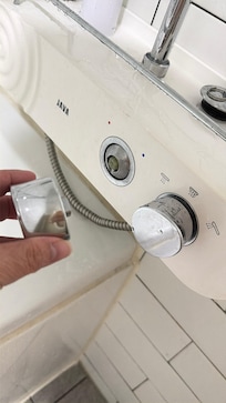 Shower knob was broken, need to attached back in order to get the water flow out. What’s a joke!!