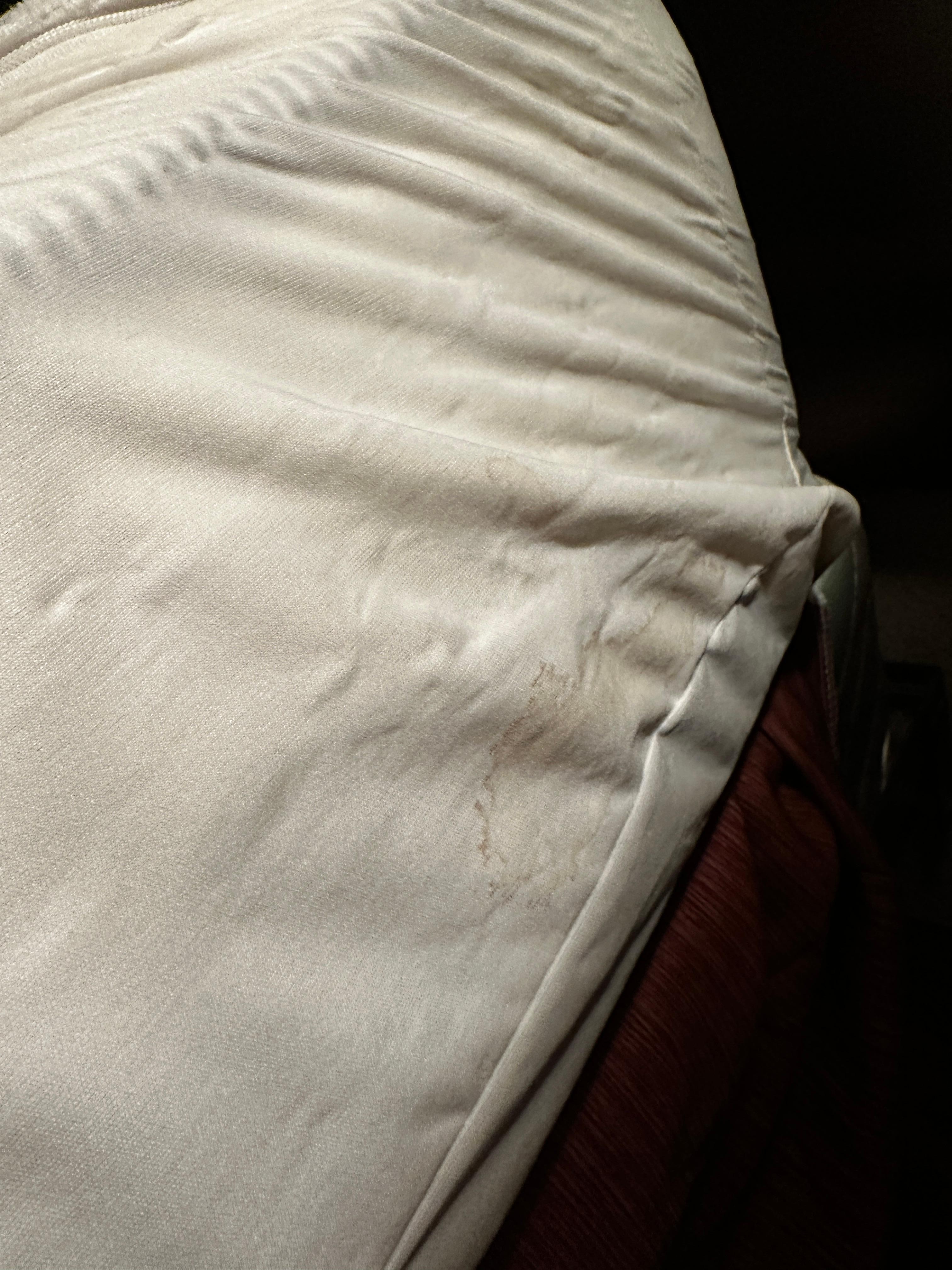 The mattress pad of my “clean” too
