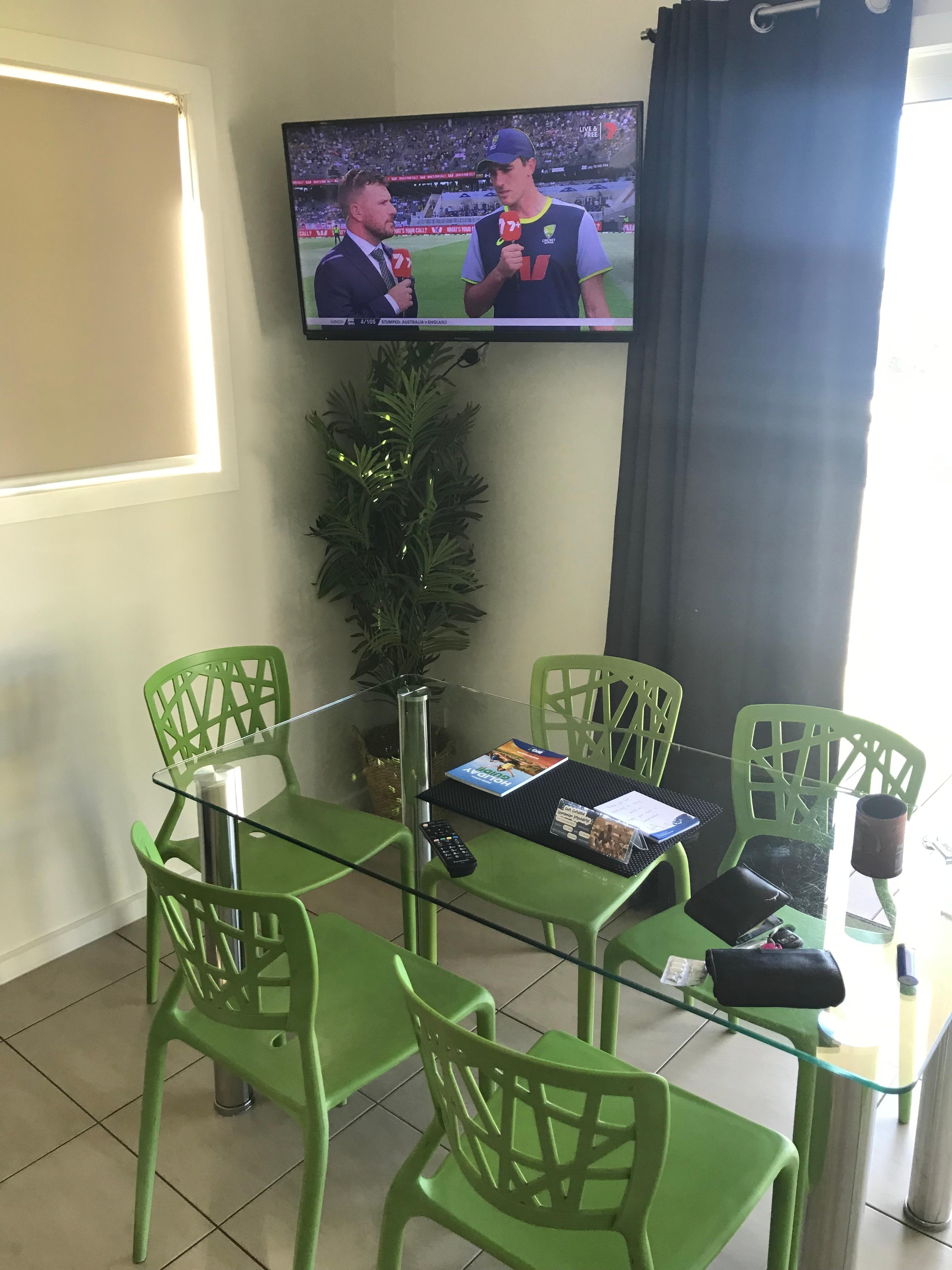 Dining for six if you wish