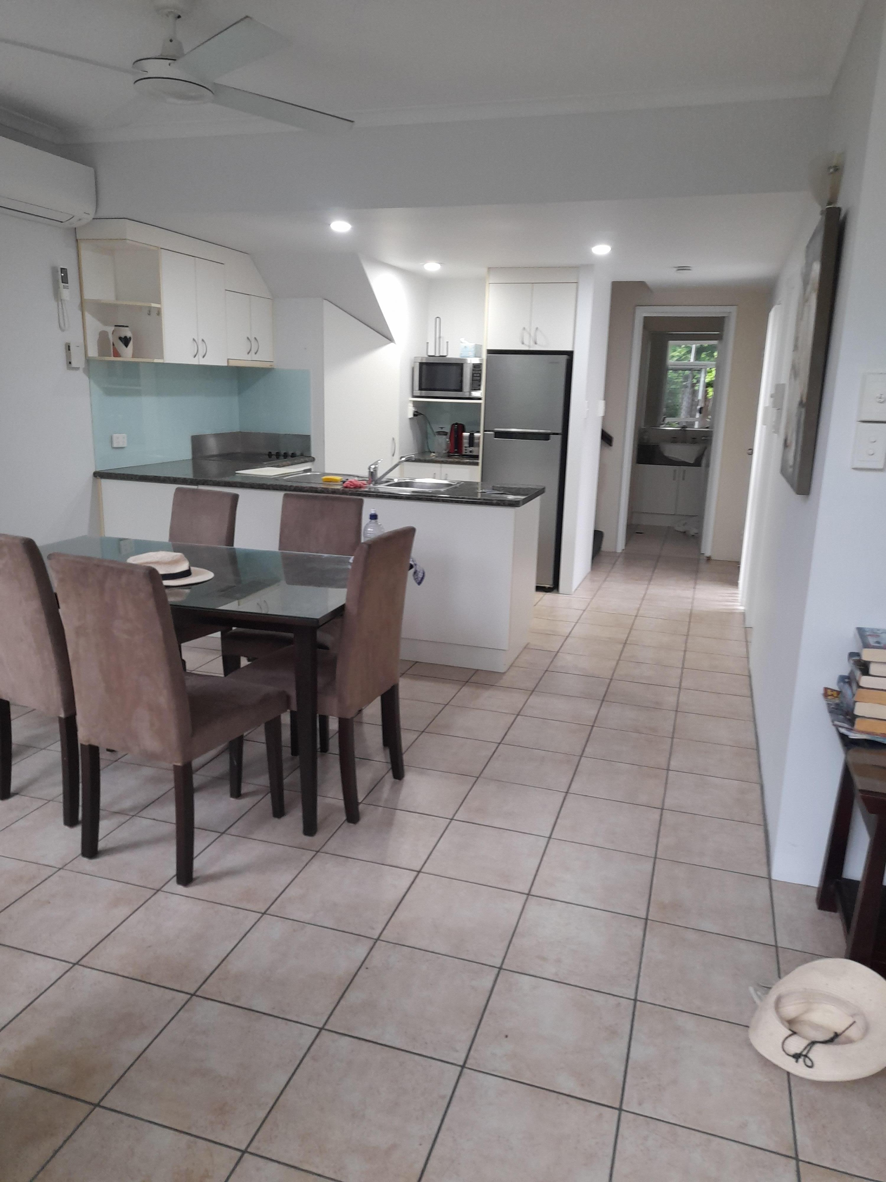 Kitchen, dining area, very well equipped