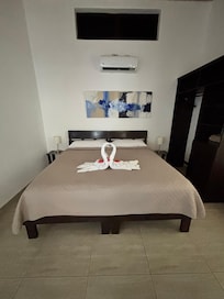 The room was cleaned twice while we were there which was a very nice surprise ✅