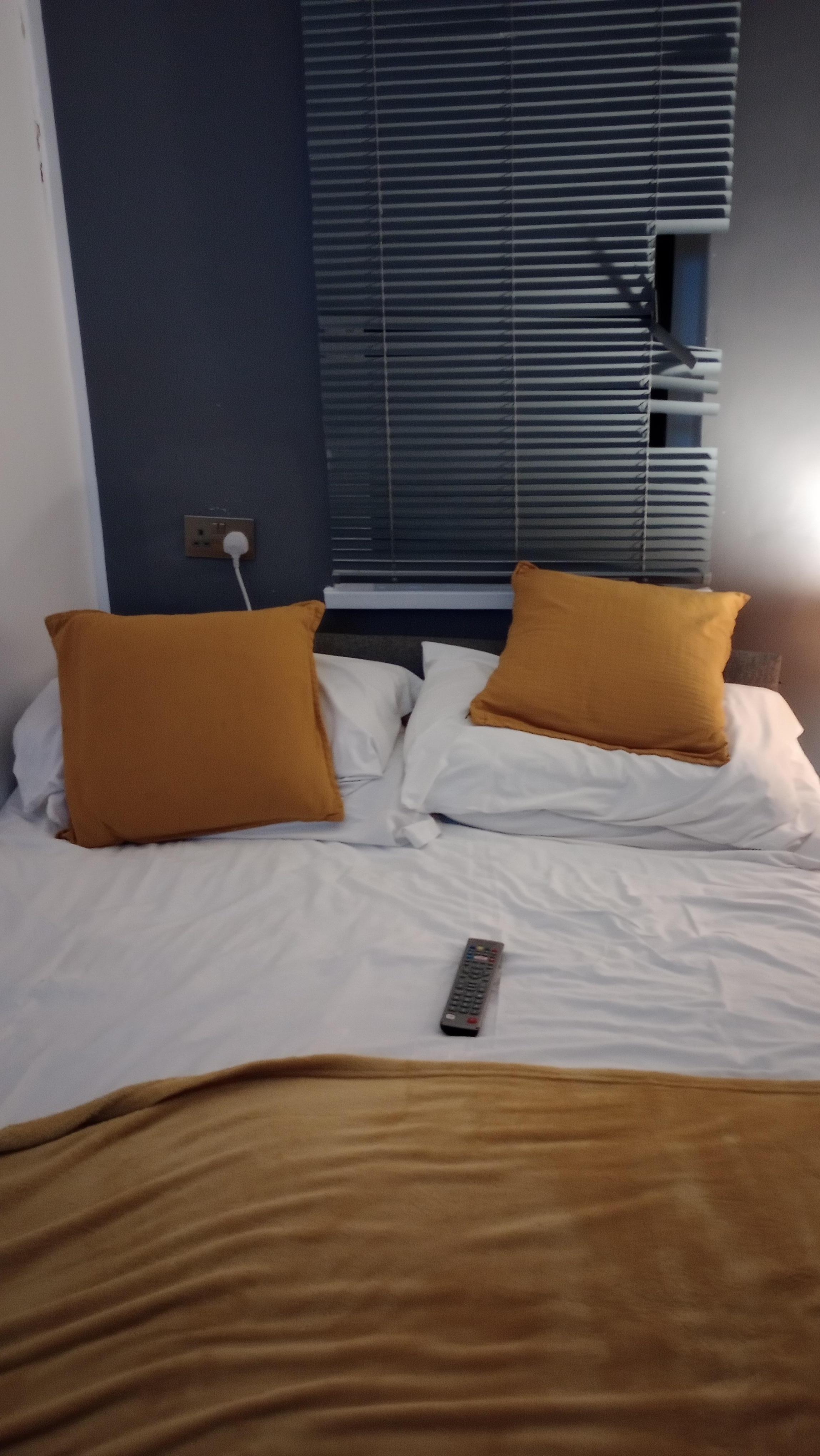 Broken blind couldn't touch falling to bits