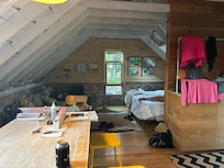 Living room/bedroom