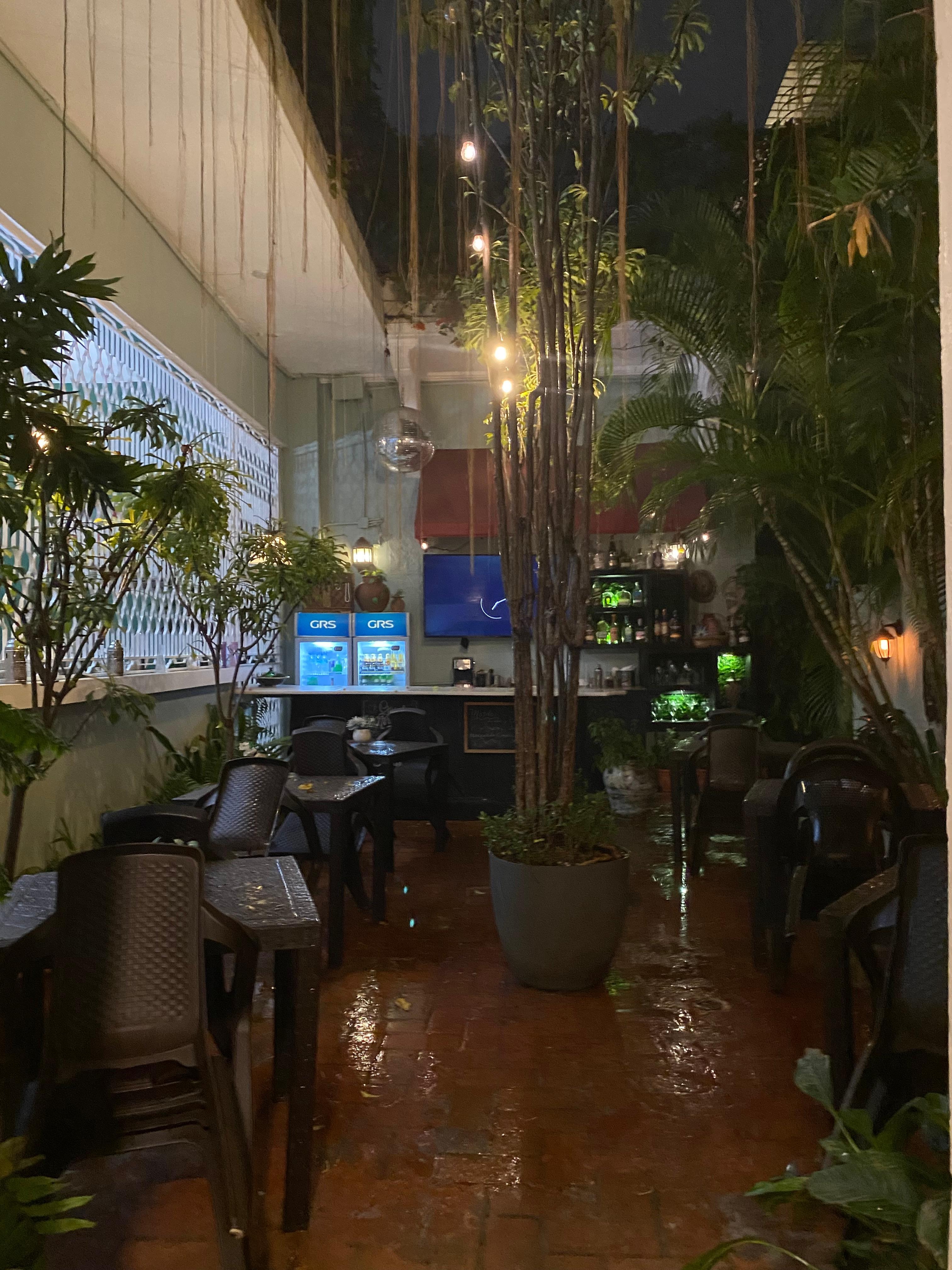 24 hour service - ask for Chinola! 