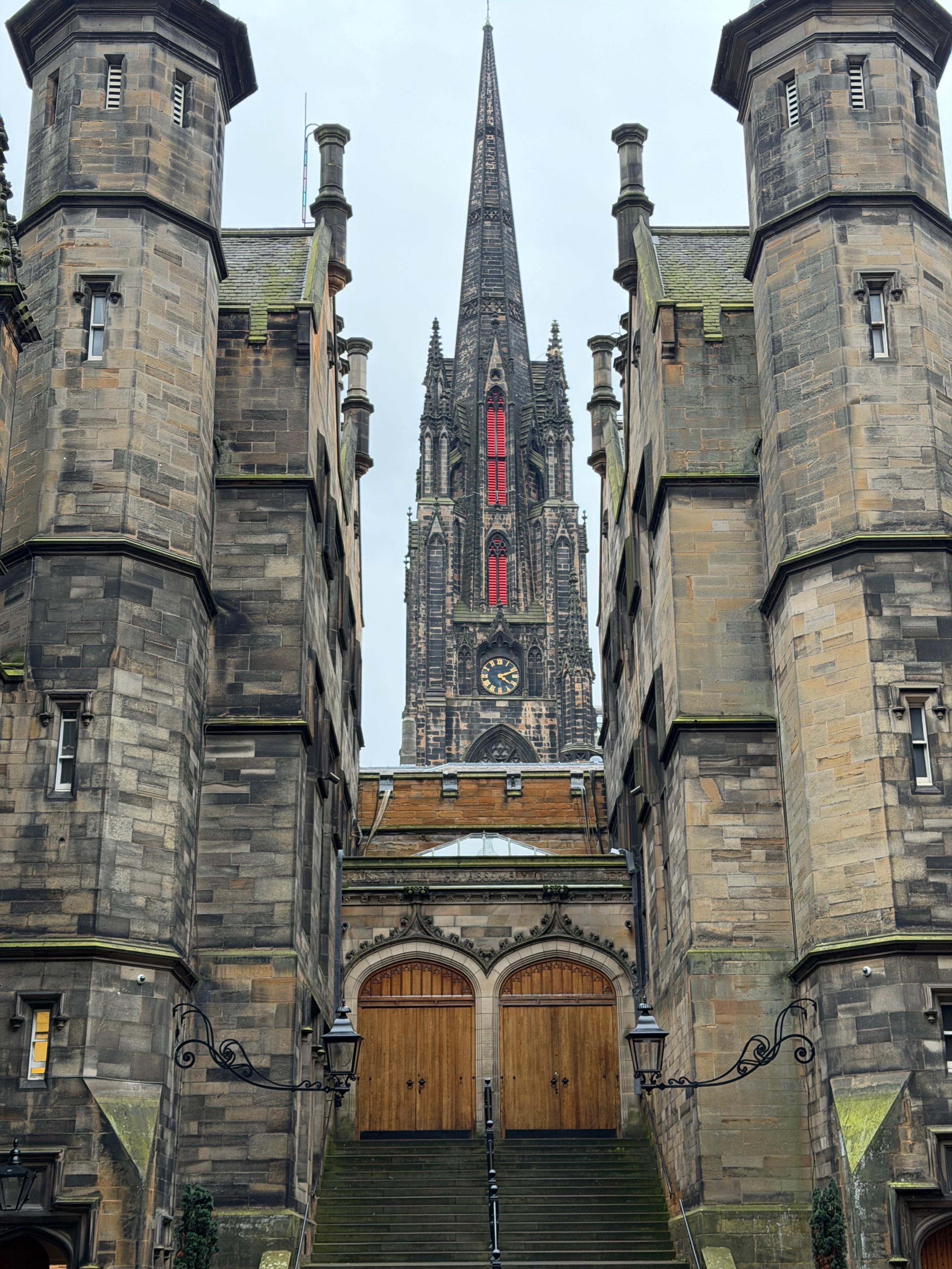 Jonny knox monument ved universitetet 