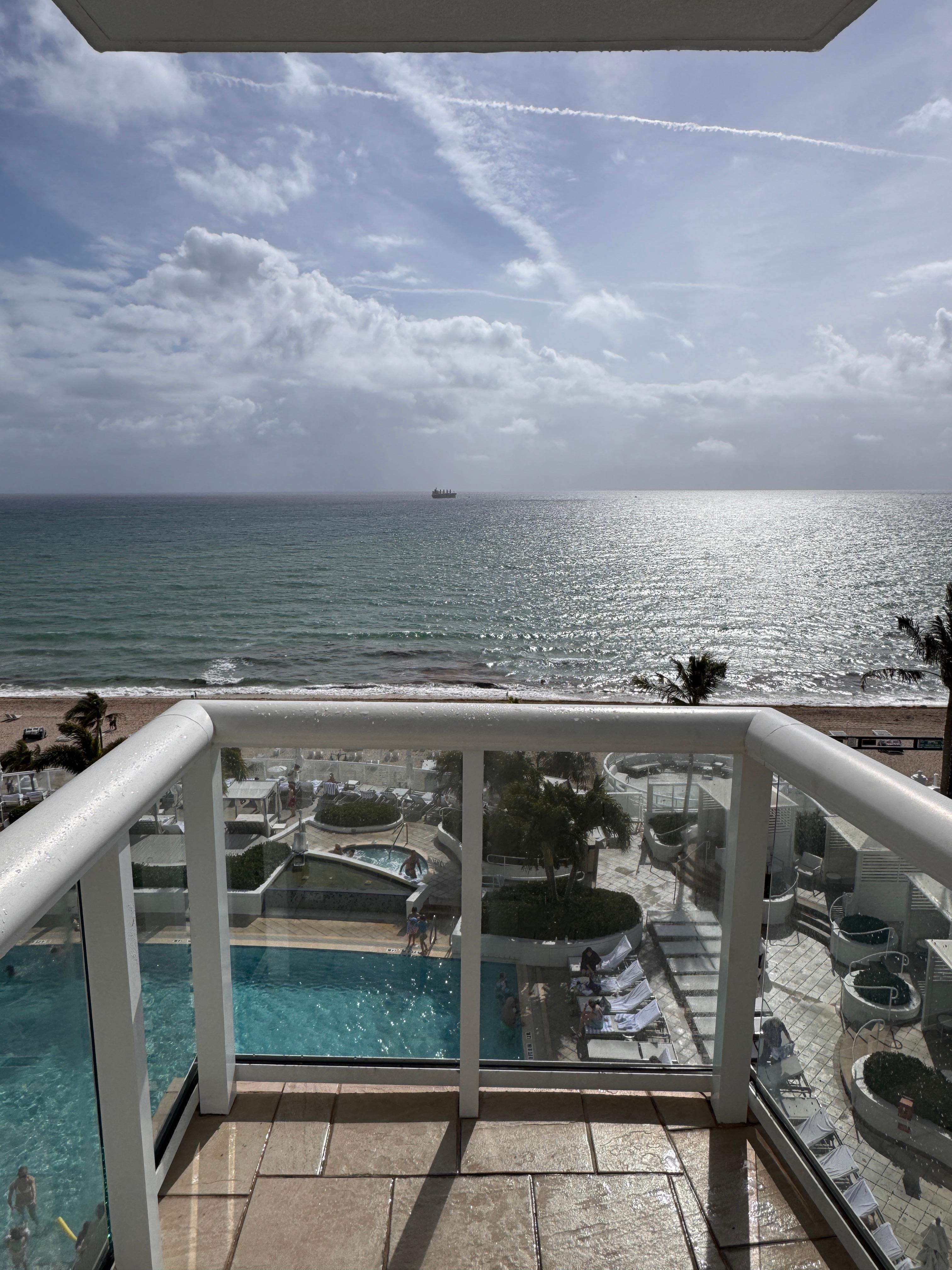 Balcony bump out was great for panoramic pictures