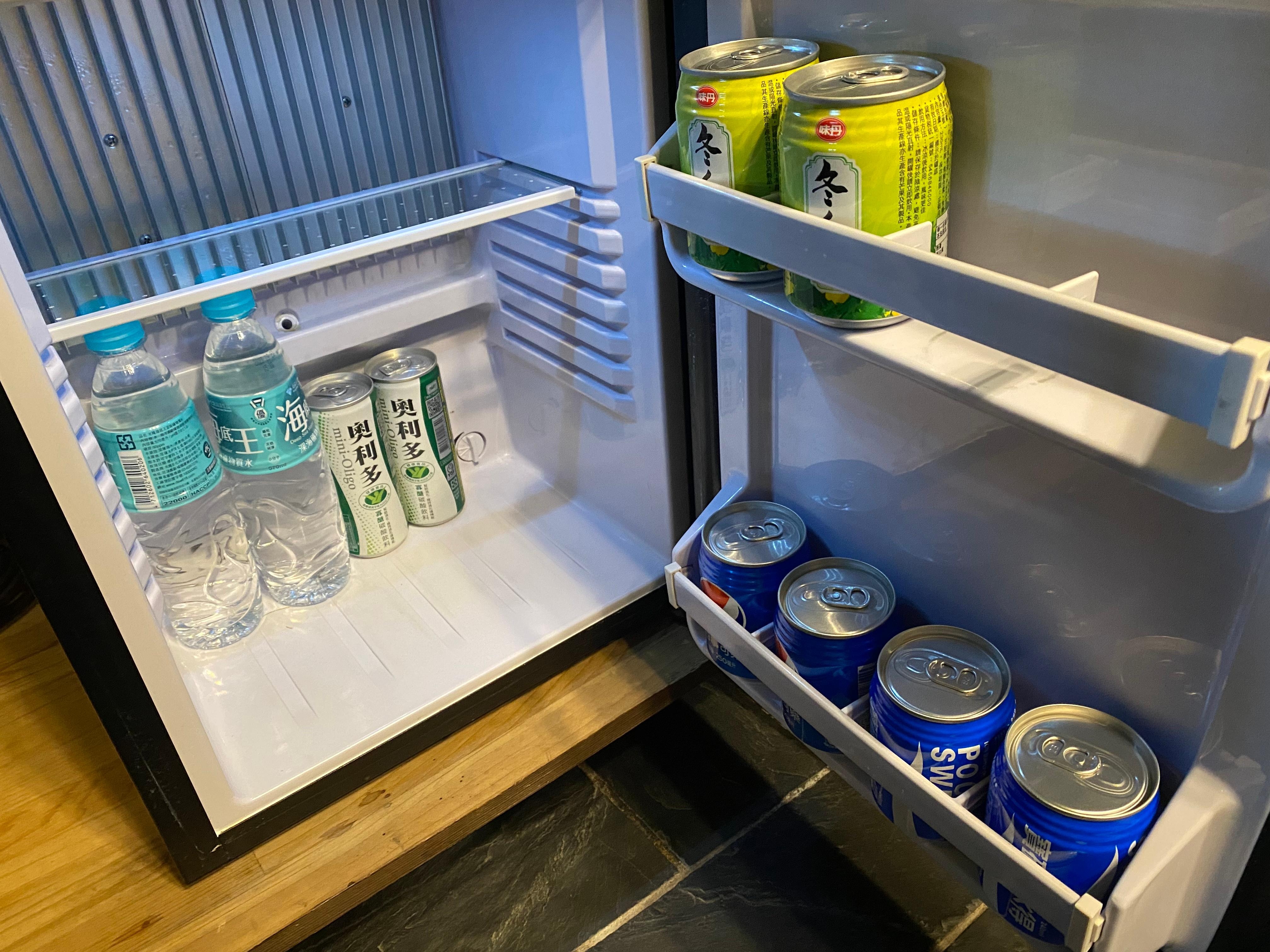 兩人入住，提供免費飲料好多