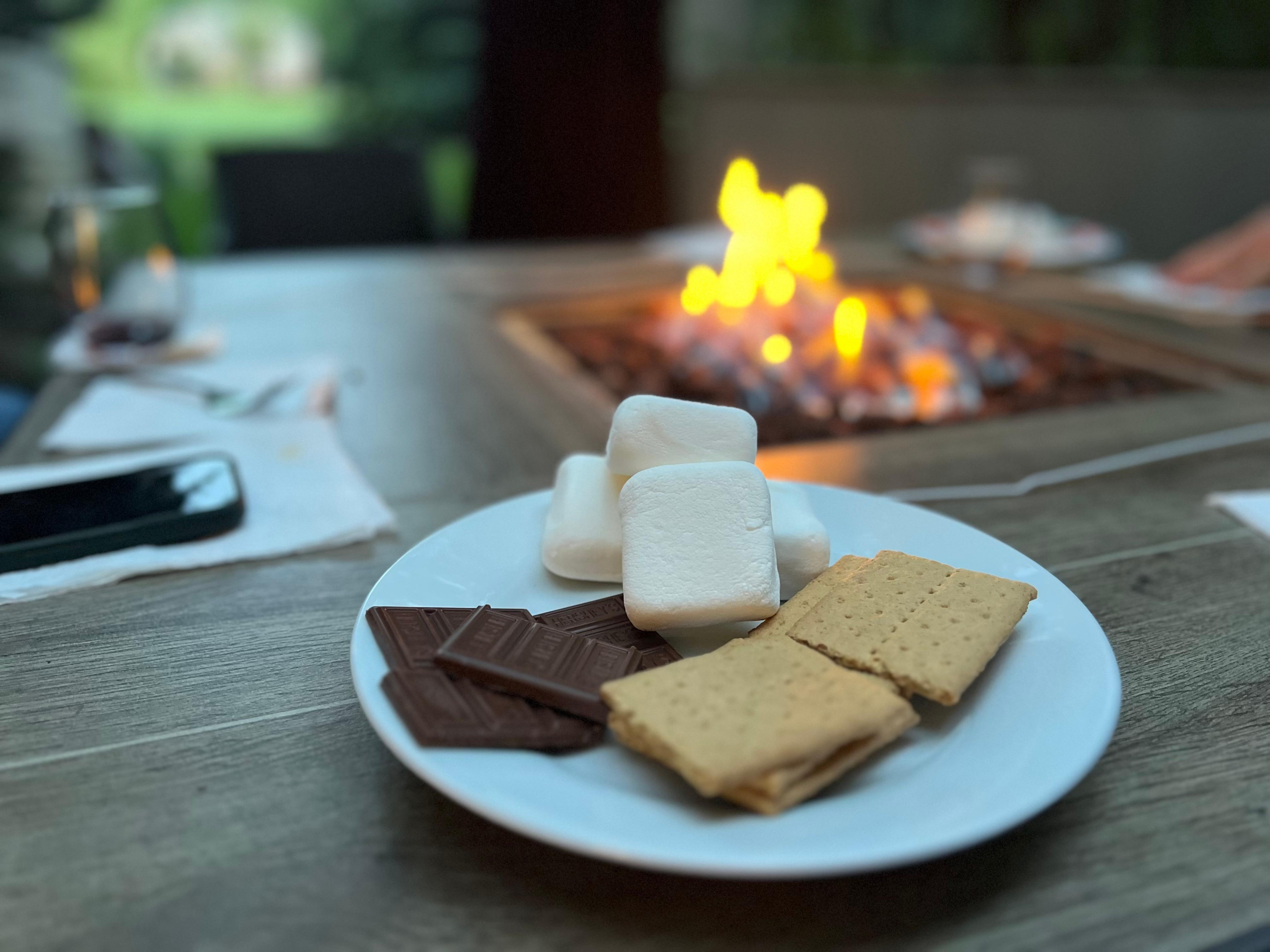 Lovely outdoor area - perfect spot for making S’mores!