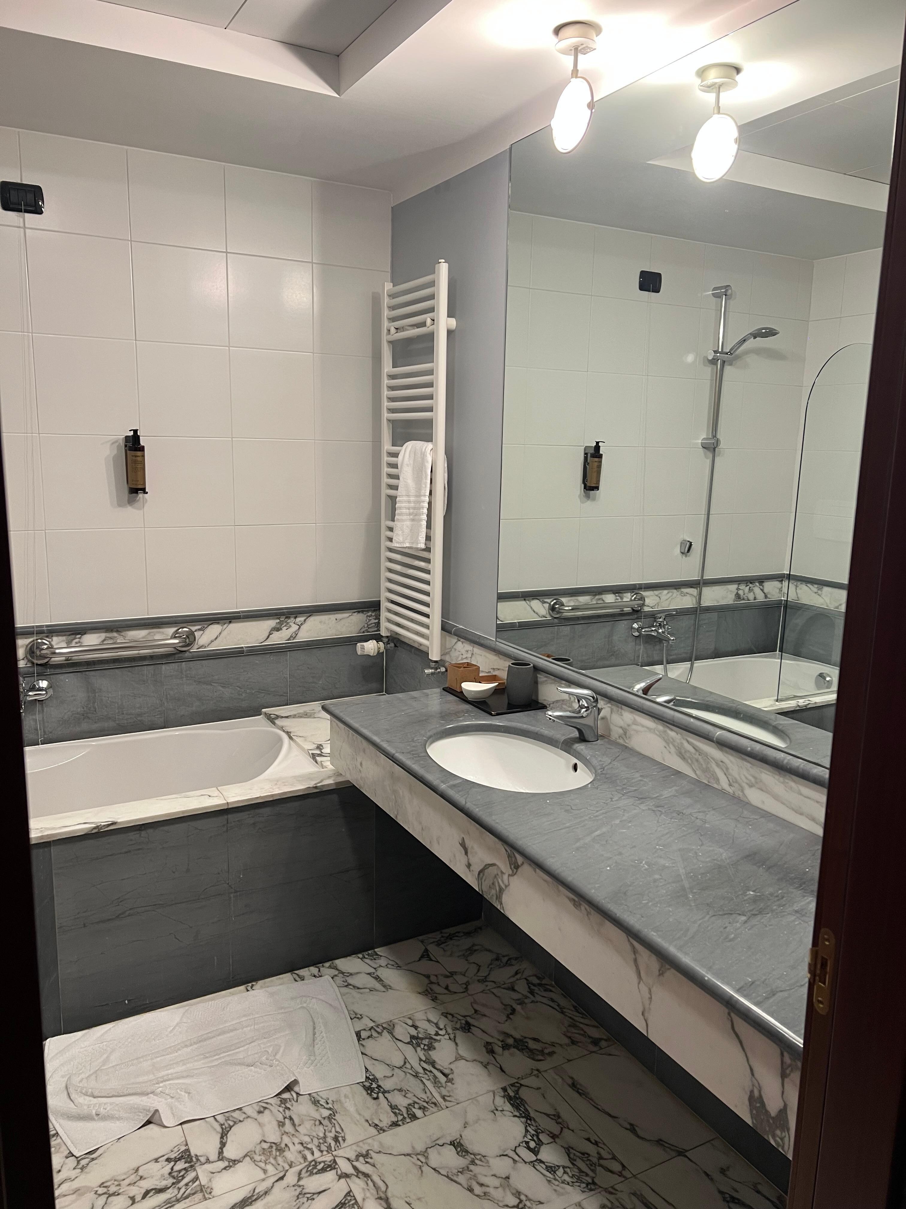 Bagno: piaciuti i prodotti per la persona.