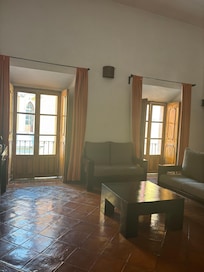 Just like in the website pictures clean and spacious