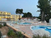 Piscine coté magnus