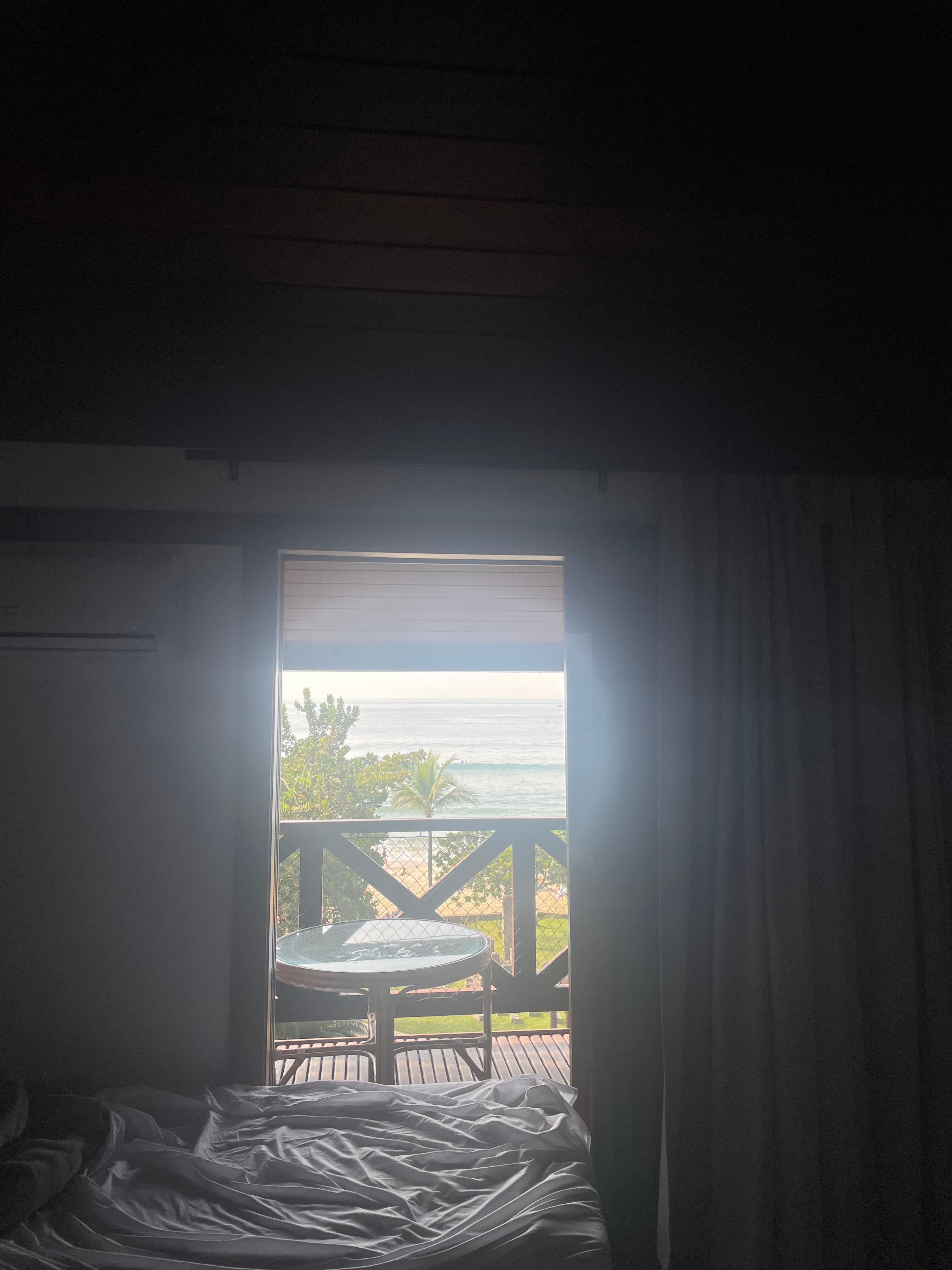 Quarto vista mar