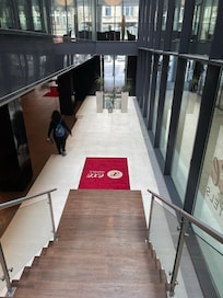Escalera al comedor