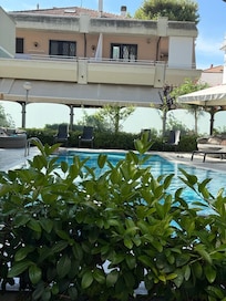 Wonderfully refreshing pool