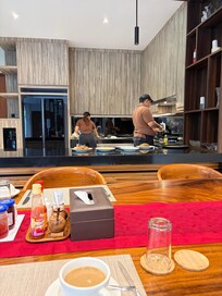 Every morning they set up nice coffee and breakfast. they asked us what kind of bread, how to cook the egg... that was really great start of the day!
We even communicate through Whattsup so it is stress free for the communication.