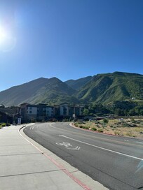 View of hotel as you are driving up to it.