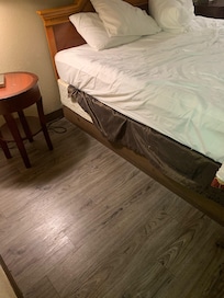 Pulled back the comforter and this is how the bed was.