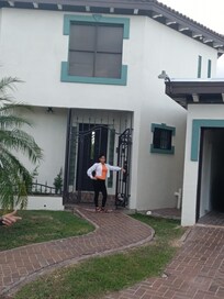 Posing at the front entrance!☺️