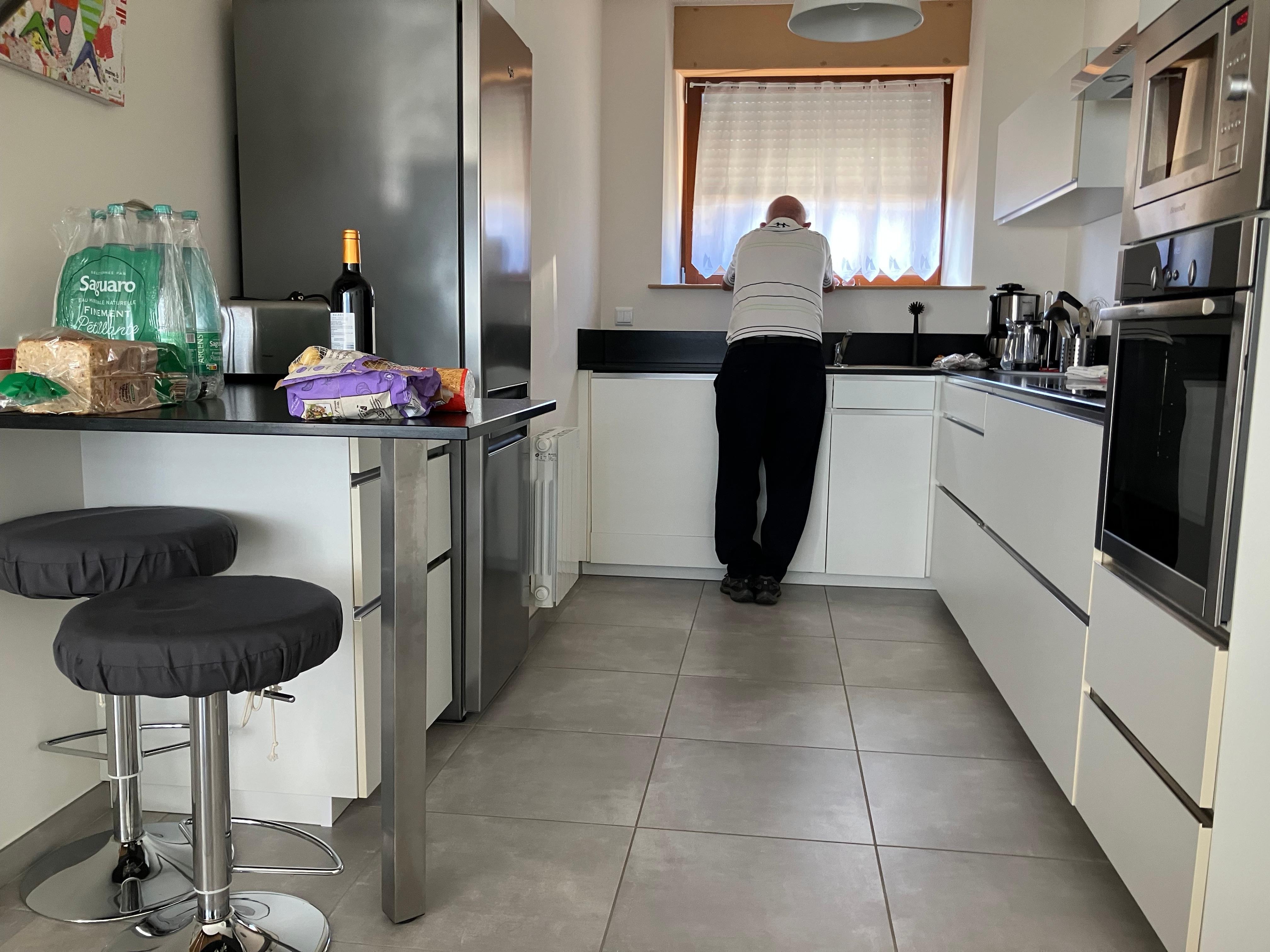 Well equipped kitchen