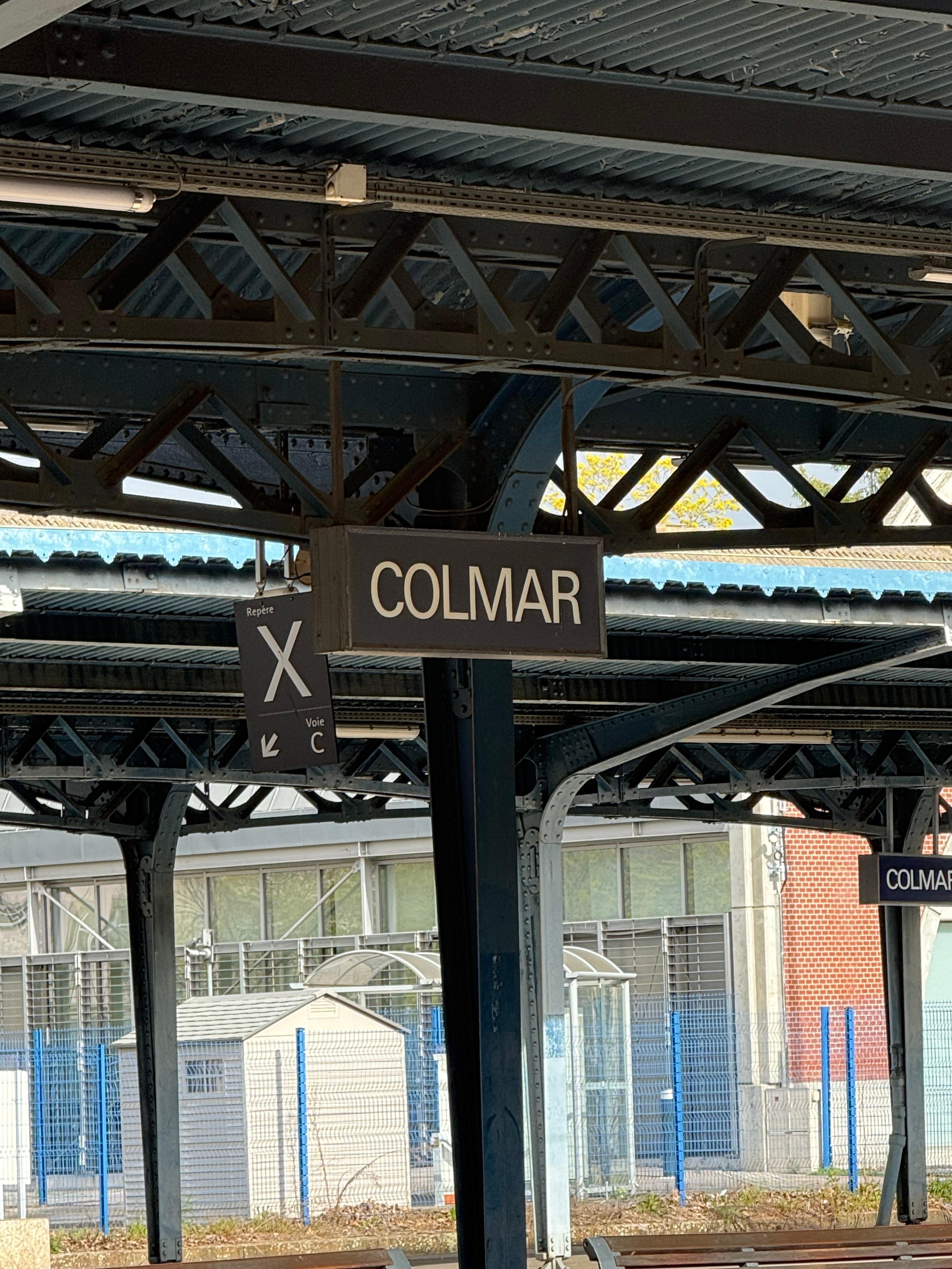 The arrival at the train station 