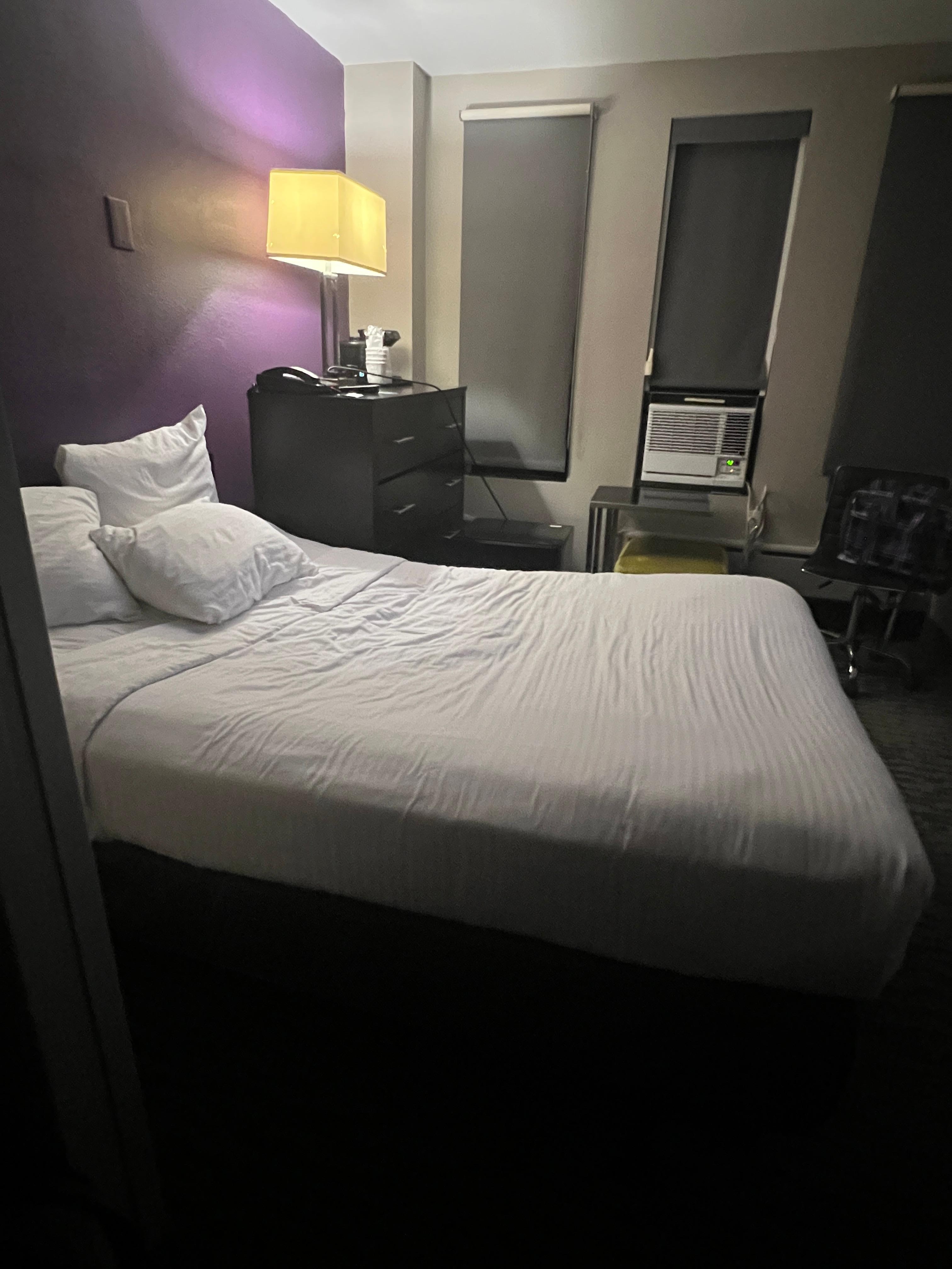 Concave bed, most uncomfortable bed in the world 