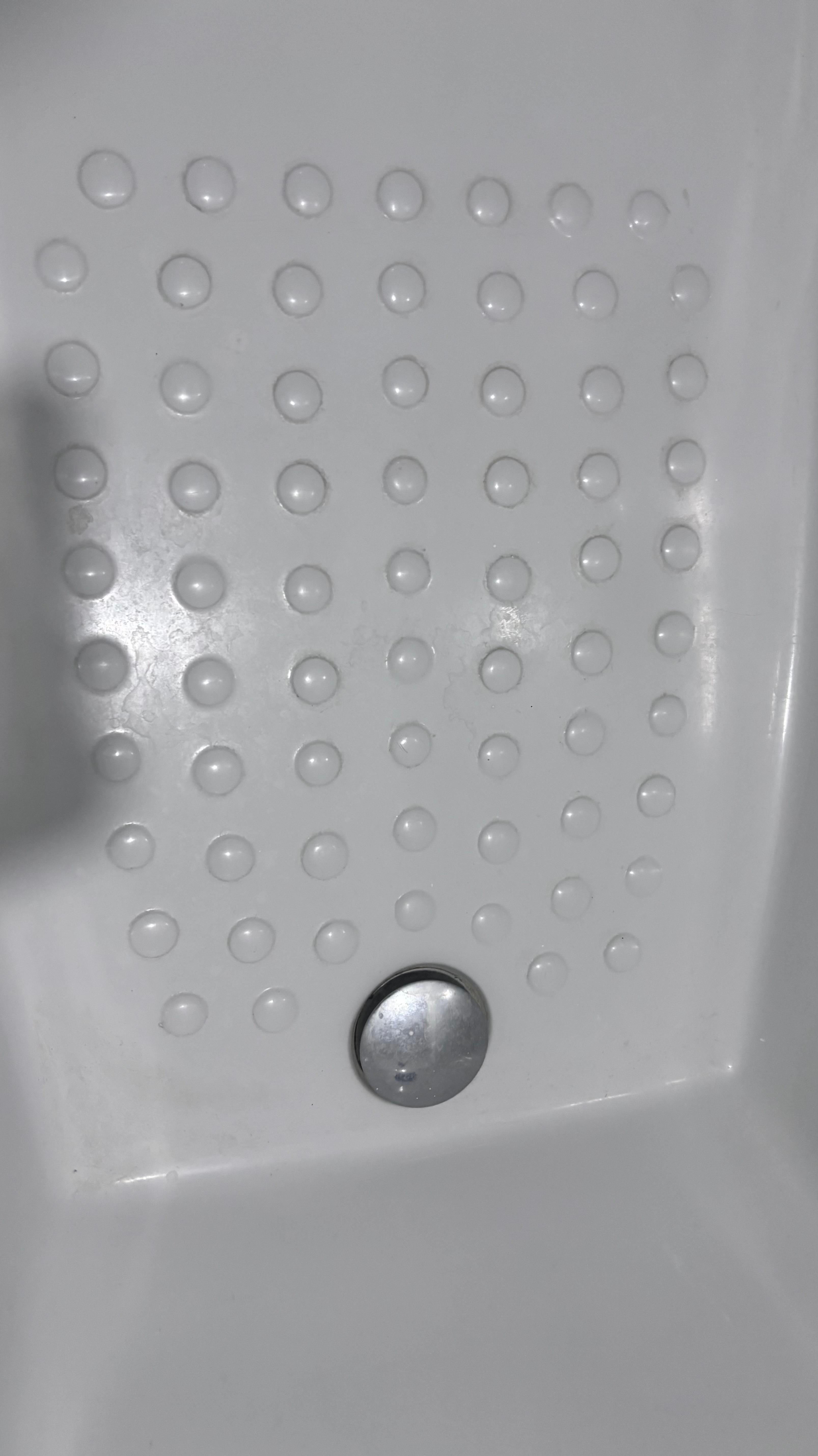 The bathtub, so unclean that we never use it as we ware scare we may get skin rash from it. 