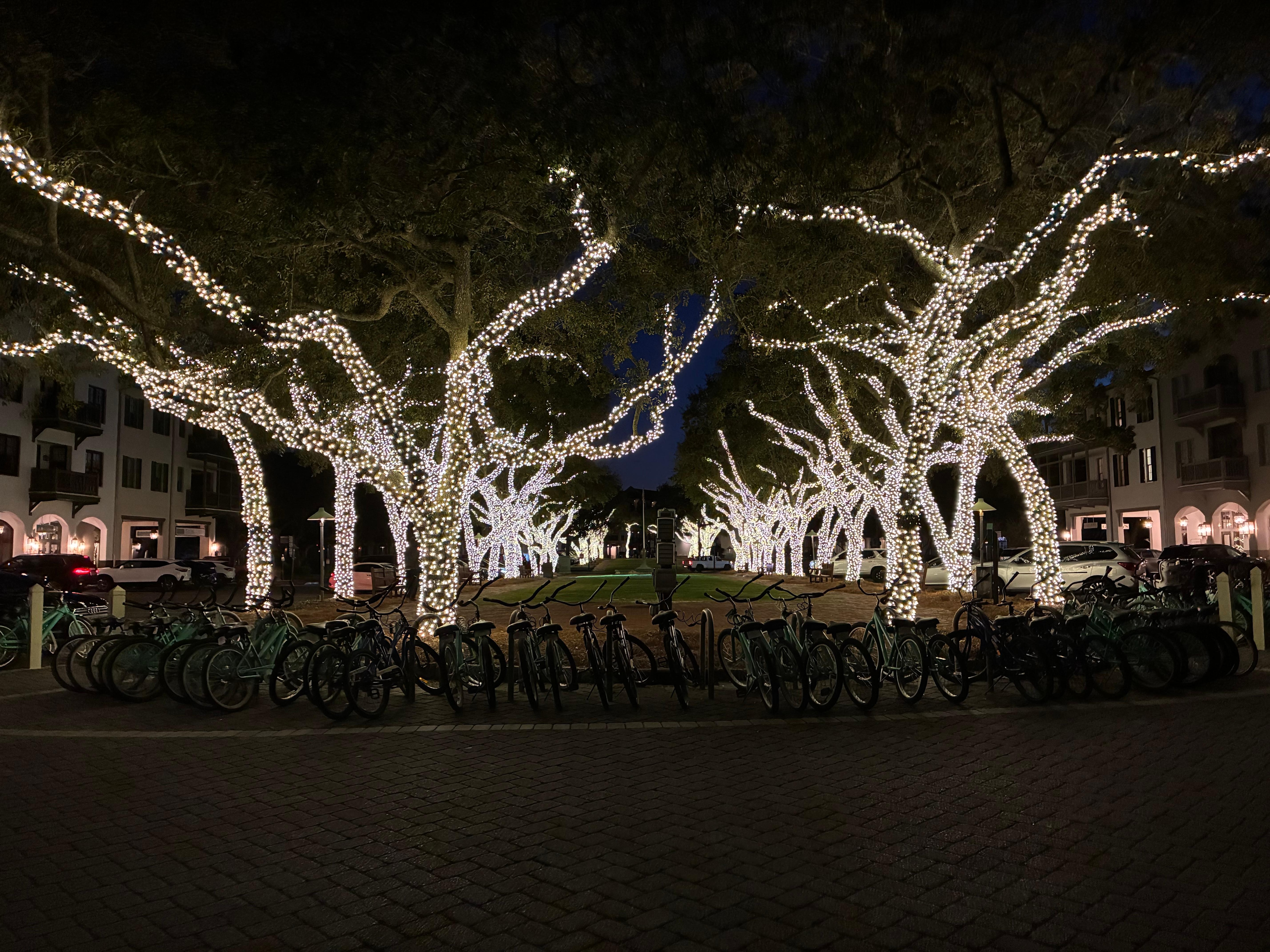 Scenic square downtown 