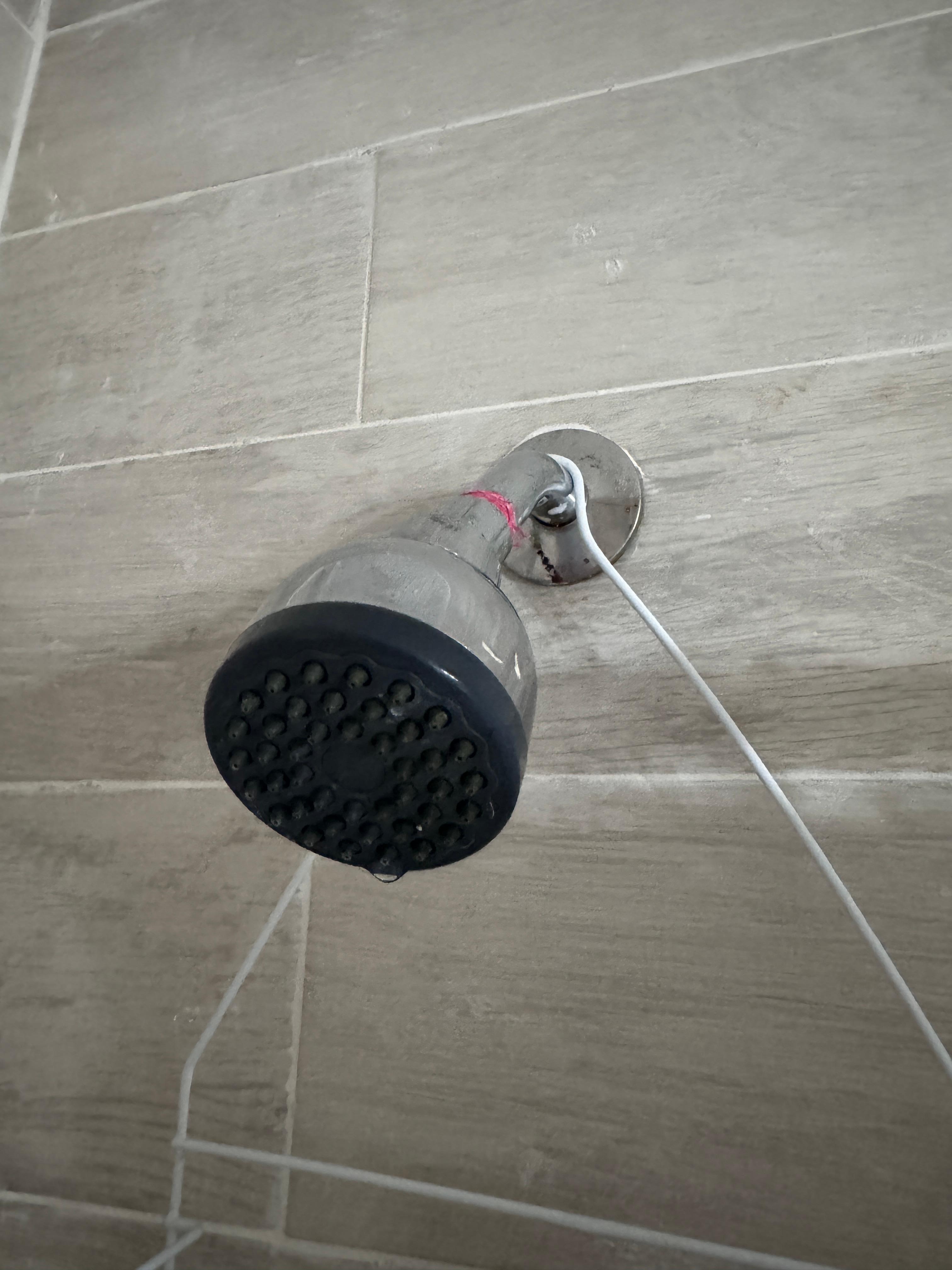 Outdated faucet, terrible pressure and dirty 