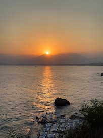 Otelden Günbatımı