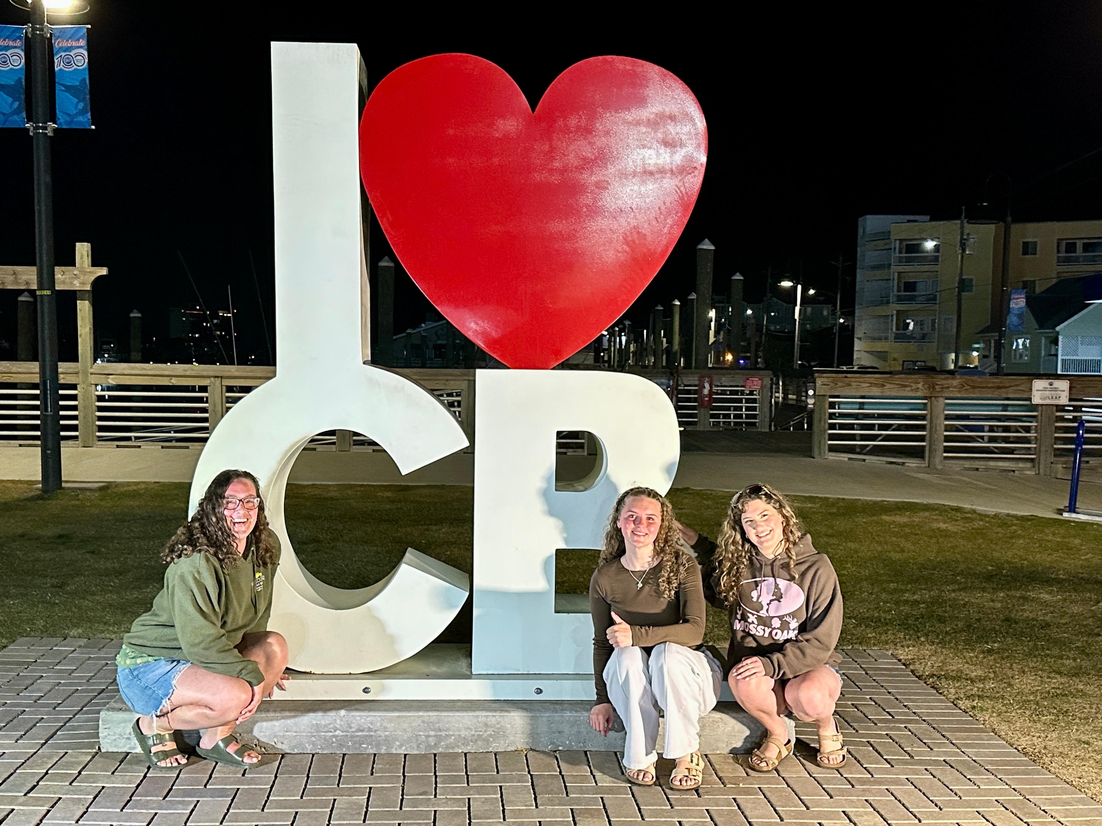 I ❤️ CB sign is a block away! 